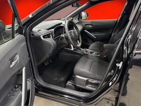 Toyota Corolla Cross vaihtoauto