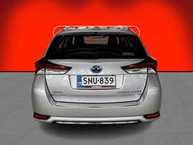 Toyota Auris vaihtoauto