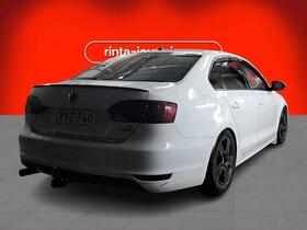 Volkswagen Jetta vaihtoauto