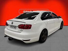 Volkswagen Jetta vaihtoauto