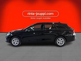 SEAT Leon Sportstourer vaihtoauto