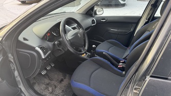 Peugeot 206 vaihtoauto