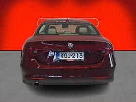 Alfa Romeo Giulia vaihtoauto