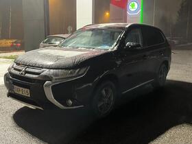 Mitsubishi Outlander PHEV vaihtoauto