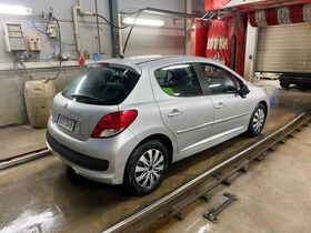 Peugeot 207 vaihtoauto