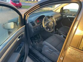 Volkswagen Touran vaihtoauto