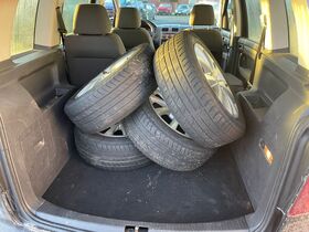 Volkswagen Touran vaihtoauto