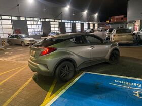 Toyota C-HR vaihtoauto