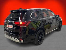 Mitsubishi Outlander PHEV vaihtoauto