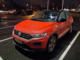 Volkswagen T-Roc vaihtoauto