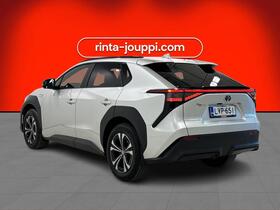 Toyota bZ4X vaihtoauto