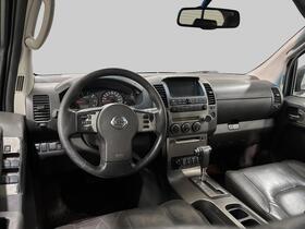 Nissan Navara vaihtoauto