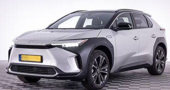 Toyota bZ4X vaihtoauto