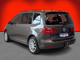 Volkswagen Touran vaihtoauto
