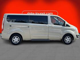 Ford Tourneo Custom vaihtoauto