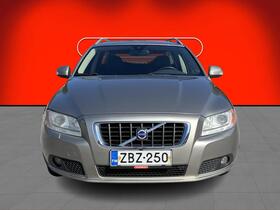 Volvo V70 vaihtoauto