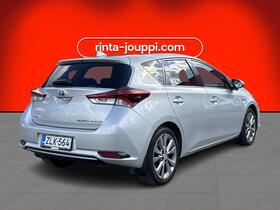 Toyota Auris vaihtoauto