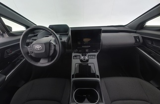 Toyota bZ4X vaihtoauto