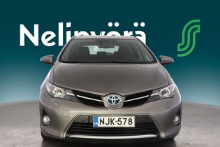 Toyota Auris vaihtoauto