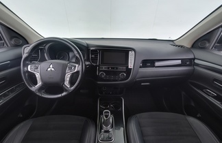 Mitsubishi Outlander PHEV vaihtoauto