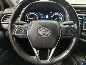 Toyota Camry vaihtoauto