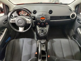 Mazda 2 vaihtoauto