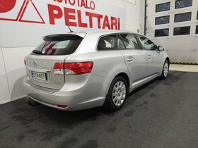 Toyota Avensis vaihtoauto