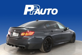 BMW M5 vaihtoauto