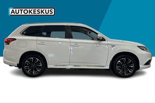 Mitsubishi Outlander PHEV vaihtoauto
