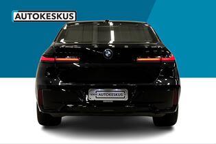BMW i7 vaihtoauto