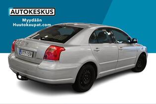 Toyota Avensis vaihtoauto