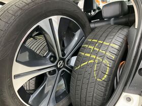 Nissan Leaf vaihtoauto