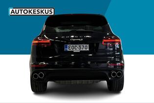 Porsche Cayenne vaihtoauto