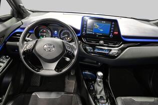 Toyota C-HR vaihtoauto