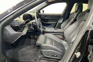 Porsche Taycan vaihtoauto