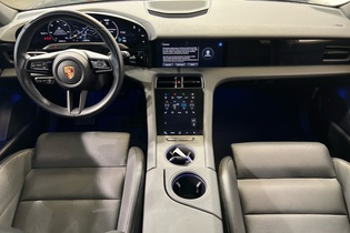 Porsche Taycan vaihtoauto