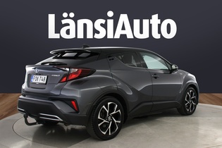 Toyota C-HR vaihtoauto