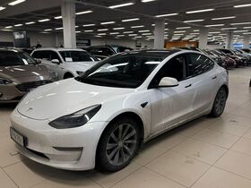 Tesla Model 3 vaihtoauto
