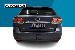 Toyota Avensis vaihtoauto