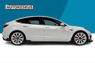 Tesla Model 3 vaihtoauto