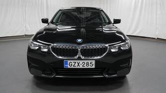 BMW 330 vaihtoauto