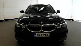 BMW 320 vaihtoauto