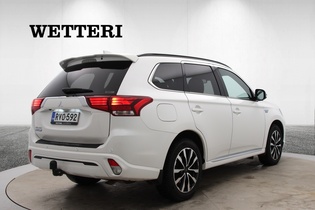 Mitsubishi Outlander PHEV vaihtoauto