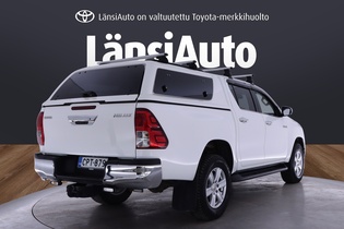 Toyota Hilux vaihtoauto