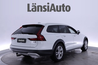 Volvo V90 Cross Country vaihtoauto