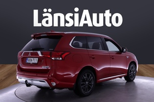 Mitsubishi Outlander PHEV vaihtoauto