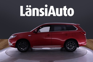 Mitsubishi Outlander PHEV vaihtoauto
