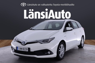 Toyota Auris vaihtoauto