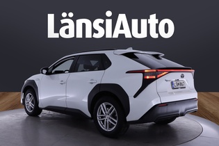 Toyota bZ4X vaihtoauto