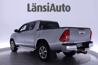 Toyota Hilux vaihtoauto